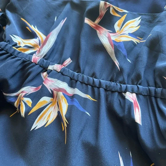 AMOUR VERT_ Silk Floral Navy Dress in Large - Picture 5 of 6